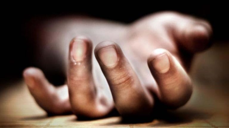 Matta, Ghareelo nachaaqee ki bina per nojawan ny zindagi sy muu morh liea
