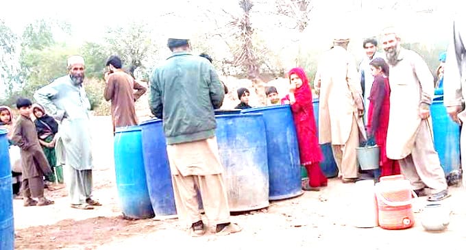 Residents Protest Against Water Crisis, Power Outage in Shahdara Mingora, Swat