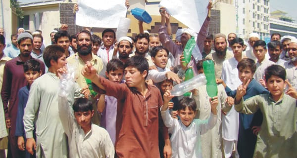 Shahdara Watkay Residents Protest Over Water Shortage