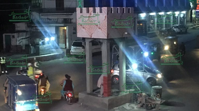 چوراہوں کی غلط ڈیزائننگ ٹریفک پولیس کے لئے دردِ سر بن گئی
