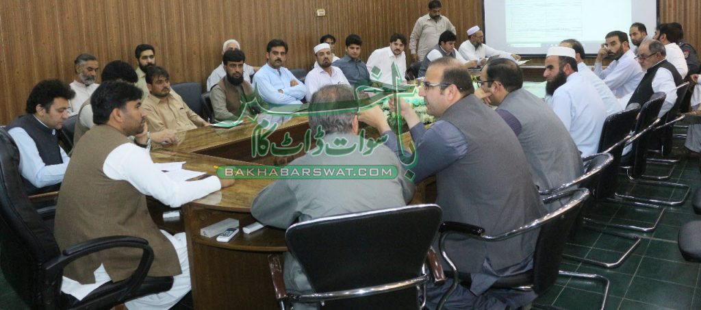 انسدادِ ڈینگی مہم جاری، ڈی سی سوات کا رپورٹوں کا جائزہ