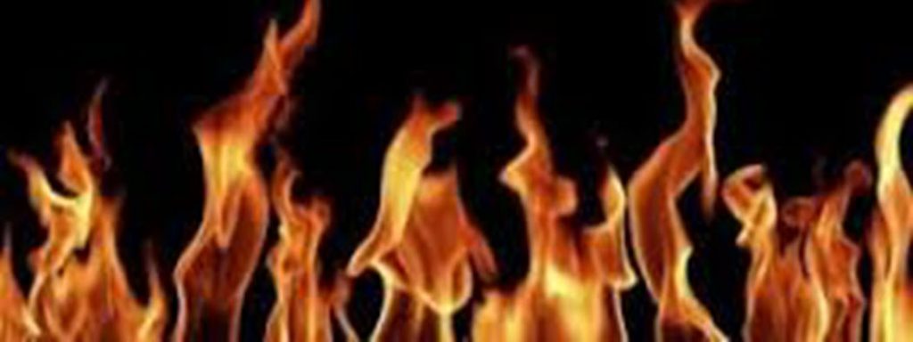 آدھی رات کو کیبن نامعلوم افراد کے ہاتھوں نذرِ آتش