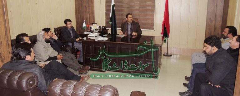 عوام کو بروقت سہولیات اور خدمات کی فراہمی ہم سب کا فرض ہے، فضل حکیم خان