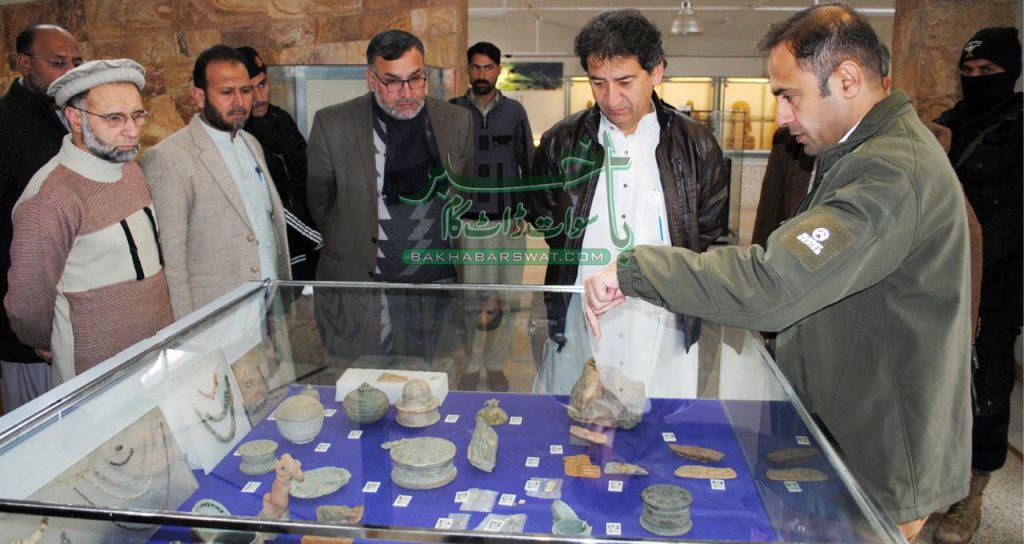 سیدوشریف ائرپورٹ اگلے سیاحتی سیزن سے پہلے کھول دیاجائے گا، عاطف خان