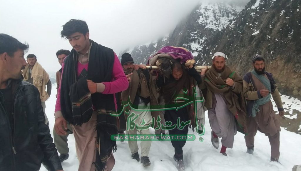پلوگاہ مٹلتان برف باری،بند سڑک کو دو ماہ بعد بھی نہ کھولا جاسکا