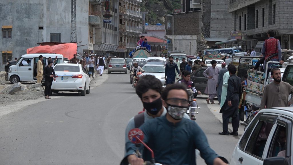 ٹوورسٹ انٹری فیس کی آڑ میں سیاحوں سے لوٹ مار جاری