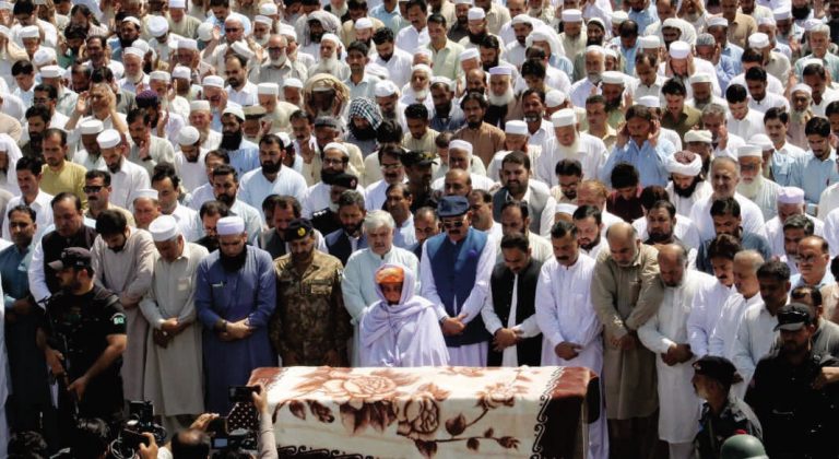 وزیر اعلیٰ محمود خان کی والدہ انتقال کر گئیں