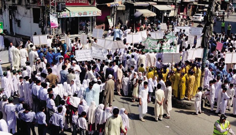 سوات، تعلیمی ایمرجنسی ہوا میں تحلیل، ہزاروں طلبہ کا مستقبل داؤ پر لگ گیا