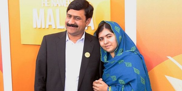 ضیا الدین یوسفزئی کی والدہ کی وفات کی دعائیہ تقریب کوکارئی میں ہوئی
