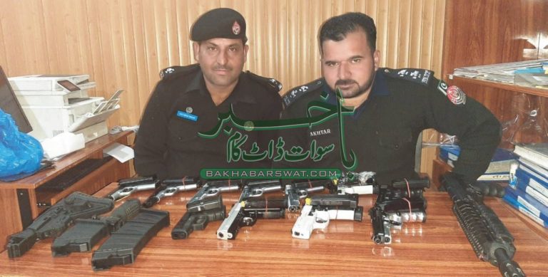 غالیگے پولیس کی کارروائی،اسلحہ و منشیات سمگل کرنے کی کوشش ناکام،ملزمان گرفتار