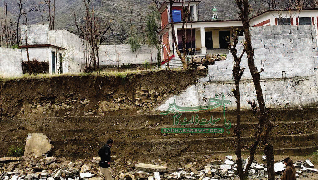 بریکوٹ،پرائمری سکول کی دیوار گرنے سے بچی جاں بحق، دو بچے زخمی