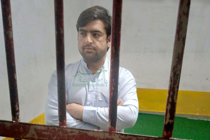 احساس پروگرام، رقم کی تقسیم میں غریبوں سے رشوت لینے والے گرفتار