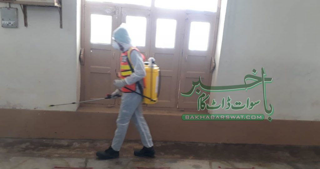 ریسکیو سوات کے اہلکاروں کامساجد میں چراثیم کش اسپرے کا اہتمام