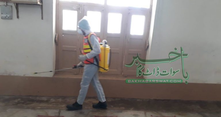 ریسکیو سوات کے اہلکاروں کامساجد میں چراثیم کش اسپرے کا اہتمام