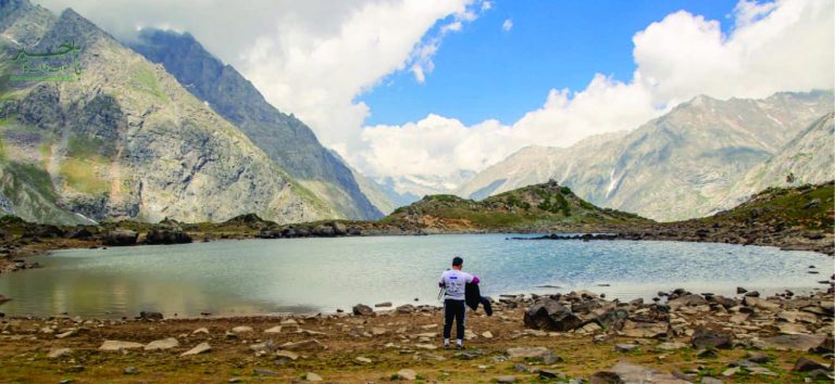 دل نما جھیل ”سری کالام“ توجہ کا مرکز بن گئی