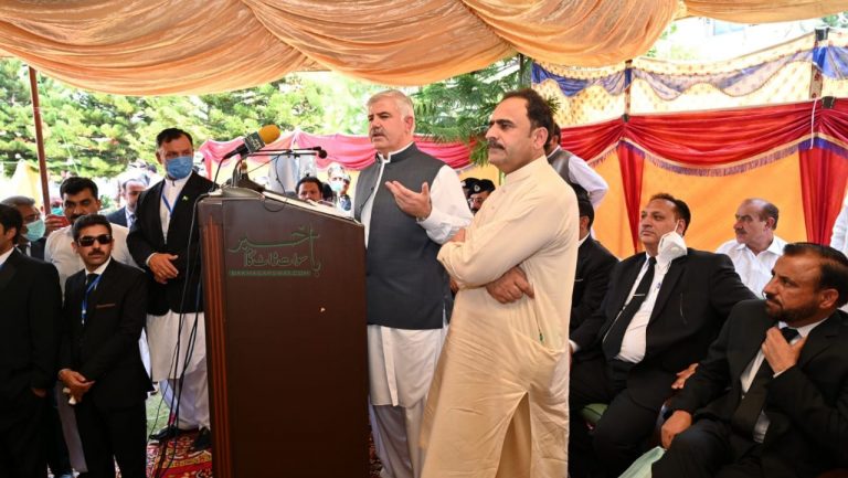 سوات ایکسپریس وے کے لیے 19 ارب فراہم ہوں گے، وزیر اعلیٰ محمود خان