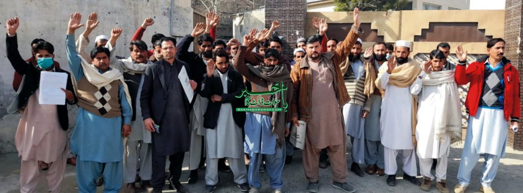 این سی پی کٹ گاڑیوں کے پکڑنے کے خلاف مالکان کا احتجاج