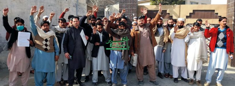 این سی پی کٹ گاڑیوں کے پکڑنے کے خلاف مالکان کا احتجاج
