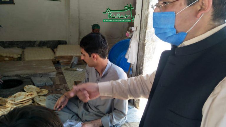 محکمہ فوڈ کے مینگورہ میں دکانوں پر چھاپے، مختلف دکان دار جرمانہ