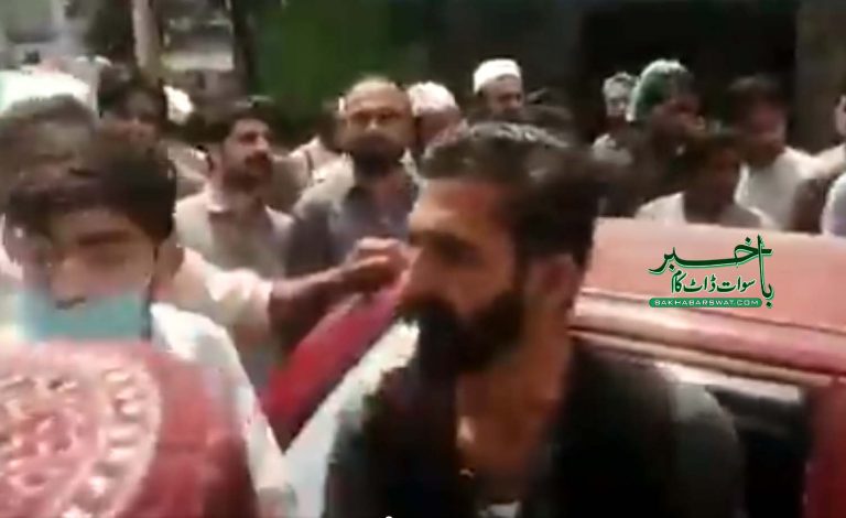 قمبر بائی پاس، سابق پولیس اہلکار کی ہوائی فائرنگ، اہلِ علاقہ میں خوف کی لہر دوڑ گئی