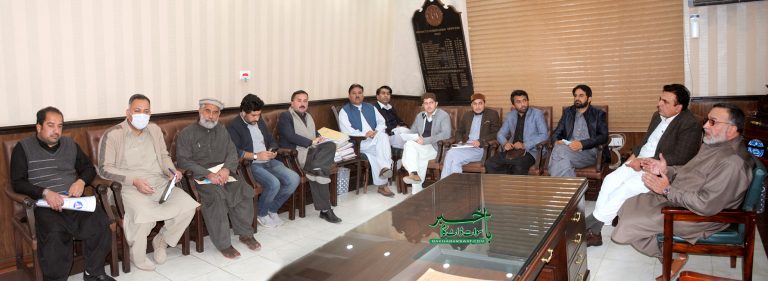 ڈینگی کی روک تھام بارے ڈپٹی کمشنر آفس سیدو شریف میں اجلاس منعقد