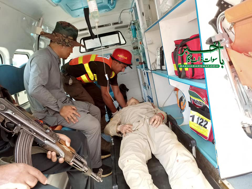 کنڈاک جہانگیرے، پہاڑی تودہ گرنے سے دو چائنیز انجینئر شدید زخمی