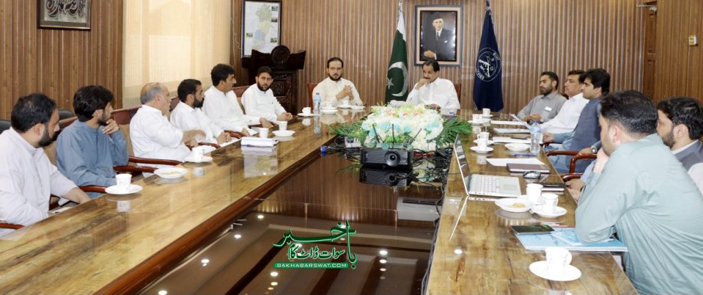 عوام کو کم قیمت پر آٹے کی دستیابی بارے کمشنر آفس میں اجلاس