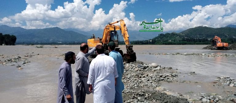 سوات، کالام بازار کے قریب عارضی پل بہہ گیا