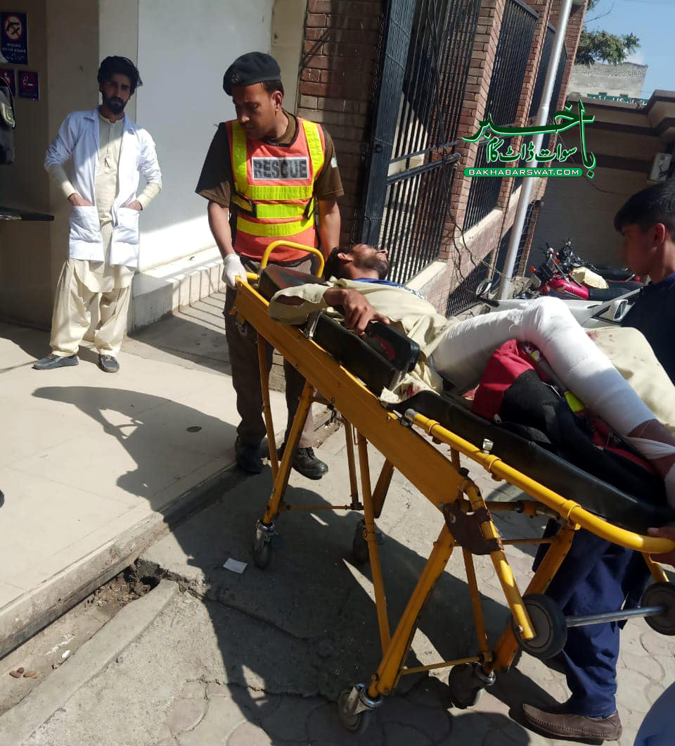 کوکارئی، پک اَپ اور موٹر سائیکل میں تصادم،تین افراد زخمی