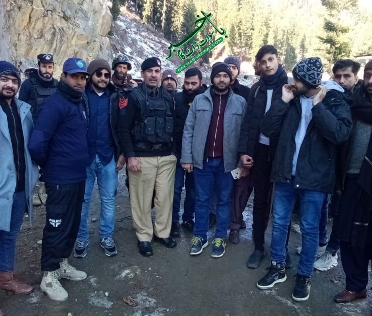 سوات پولیس کے خصوصی دستے سیاحوں کی مدد کے لئے تعینات