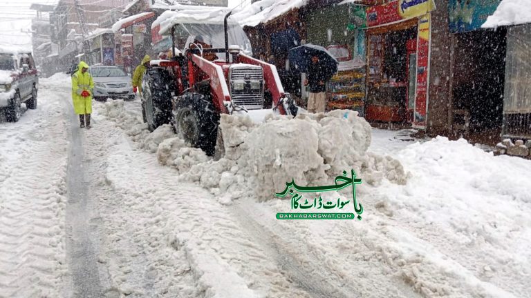 سوات، دوسرے روز بھی شدید برف باری کا سلسلہ جاری