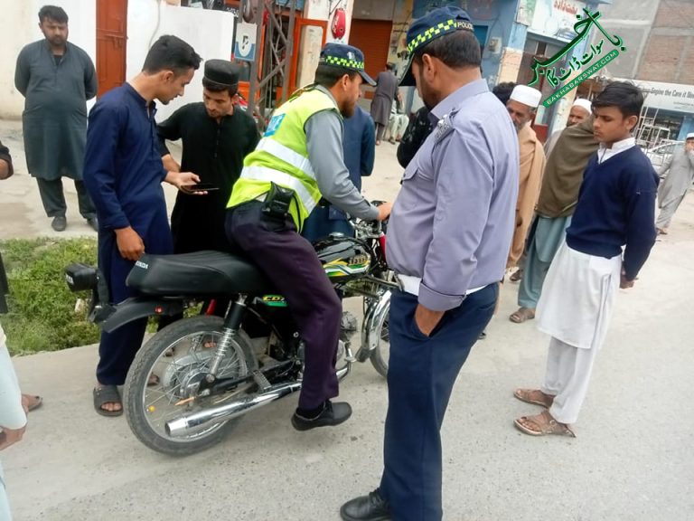 مینگورہ پولیس کی ون ویلنگ کرنے والوں کے خلاف کارروائی