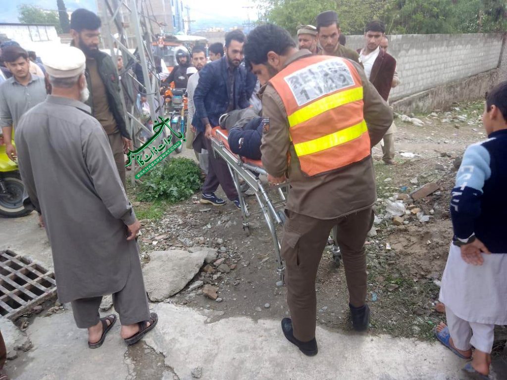 سوات، ٹریفک کے دو مختلف حادثات میں پانچ افراد زخمی