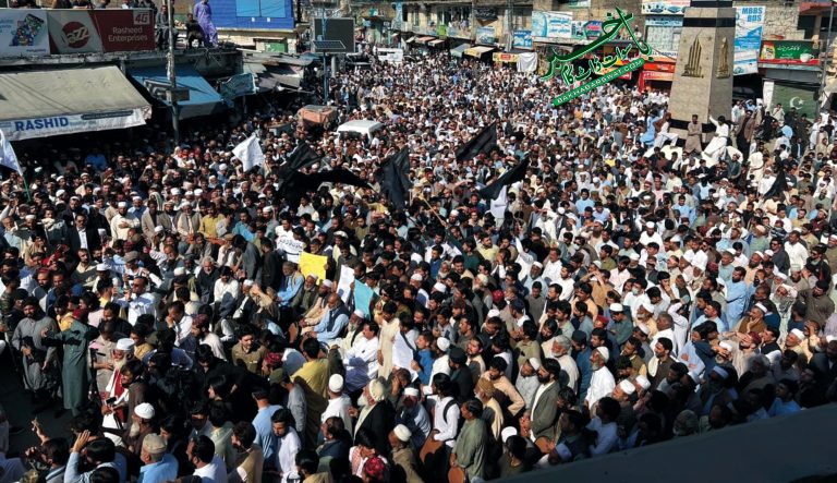 سوات، پائیدار امن کے قیام اور دہشت گردوں کے خلاف مظاہرے جاری