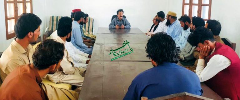 اندراب جھیل تک رسائی کے لئے مقامی لوگوں سے ملاقات
