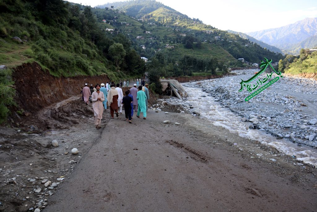 مٹہ کاراکل، سیلابی ریلے سے سکول، گھر اور پن چکی متاثر