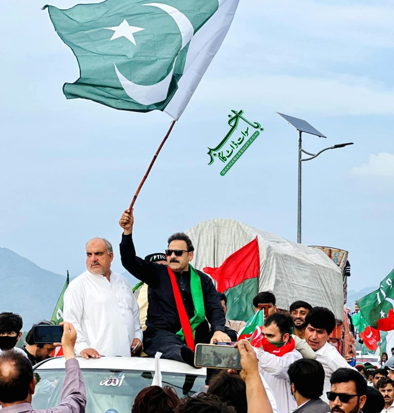 پی کے 6، پی ٹی آئی کے تین اہم امیدواروں میں ٹھن گئی
