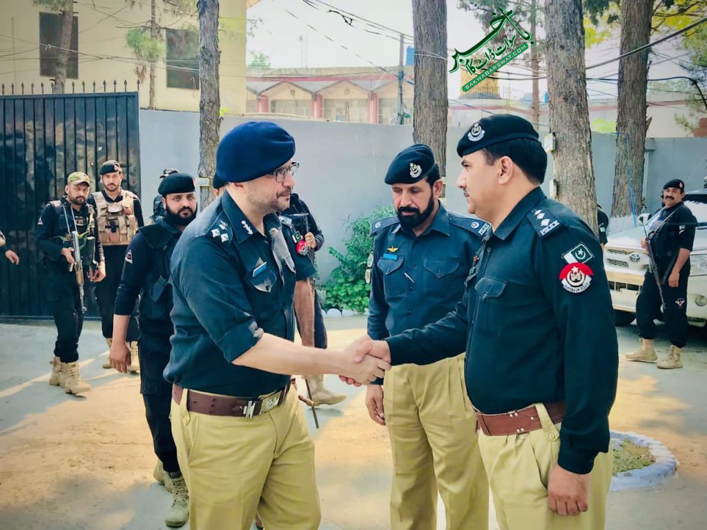 آر پی اُو محمد علی خان کا سوات پولیس کے کمانڈ اینڈ کنٹرول سنٹر کا دورہ