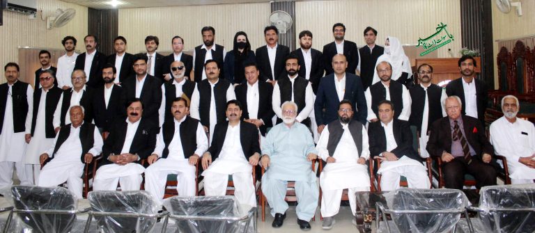 سوات، پیپلز لائرز فورم کے صوبائی صدر کا ڈسڑکٹ بار ایسوسی ایشن کا دورہ