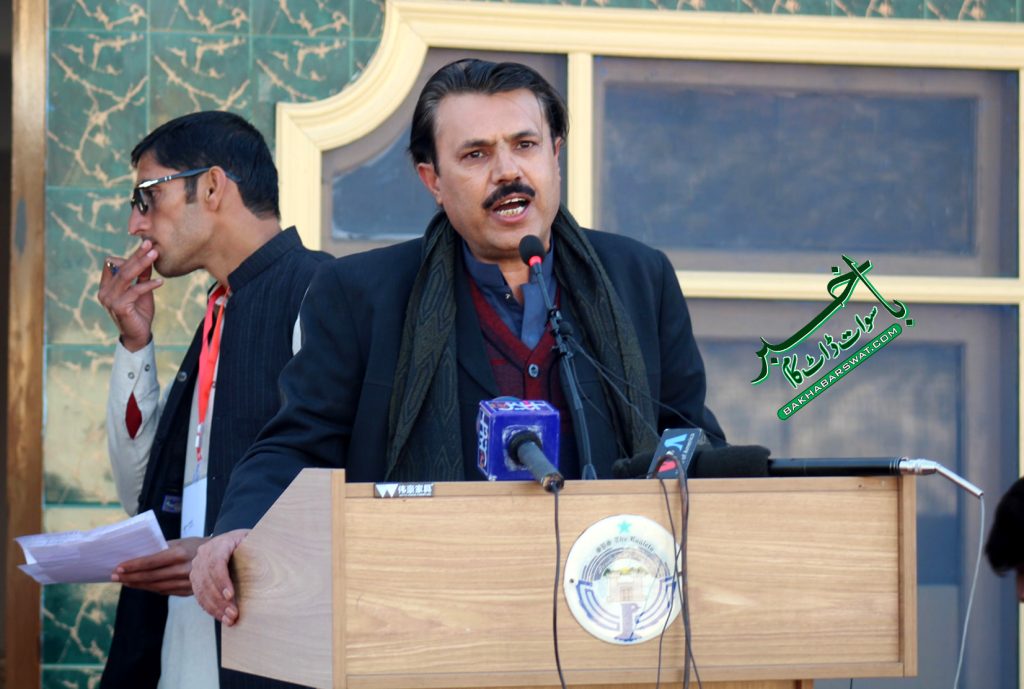 سوات، زبیر توروالی نے آئی اے رحمان ریسرچ ایوارڈ جیت لیا