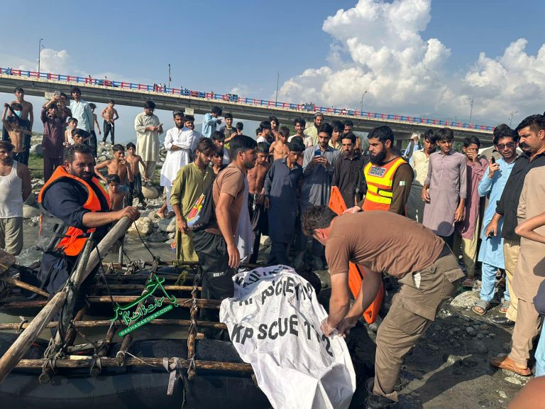 سوات، ایک اور نوجوان دریا میں نہاتے ہوئے ڈوب گیا