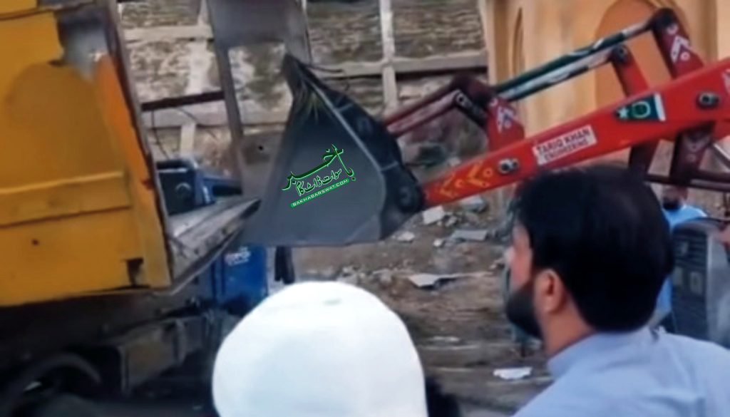 سوات، این ایچ کے روڈ ٹیکس کے لیے لگائے گئے کیبین توڑ کر لے جائے گئے