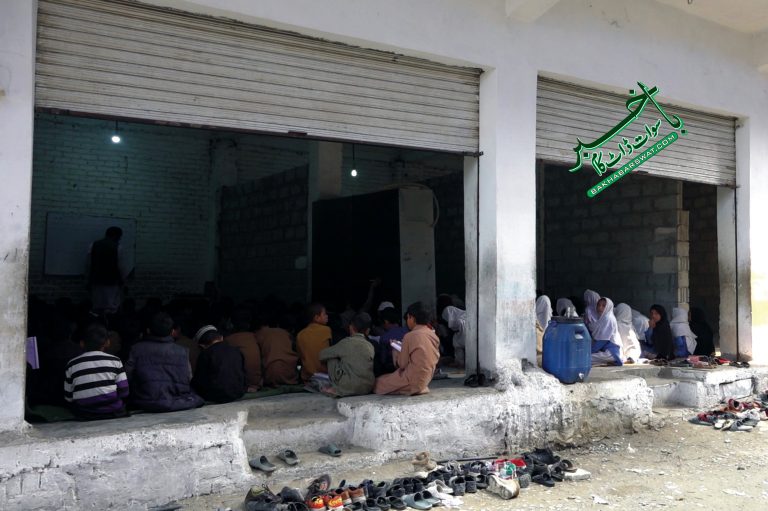 مینگورہ، 900 سے زائد بچے گیراجوں میں پڑھتے ہیں، خصوصی رپورٹ