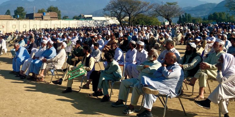 اپنی زمینوں کو بچانے کے لیے بندوق اٹھانے کو تیار ہیں، لویہ جرگہ کا اعلامیہ