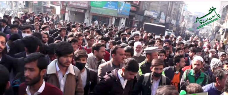 سوات، کرکٹ، فٹ بال اور دیگر گراونڈز کی عدم تعمیر کے خلاف سول سوسائٹی کا مظاہرہ