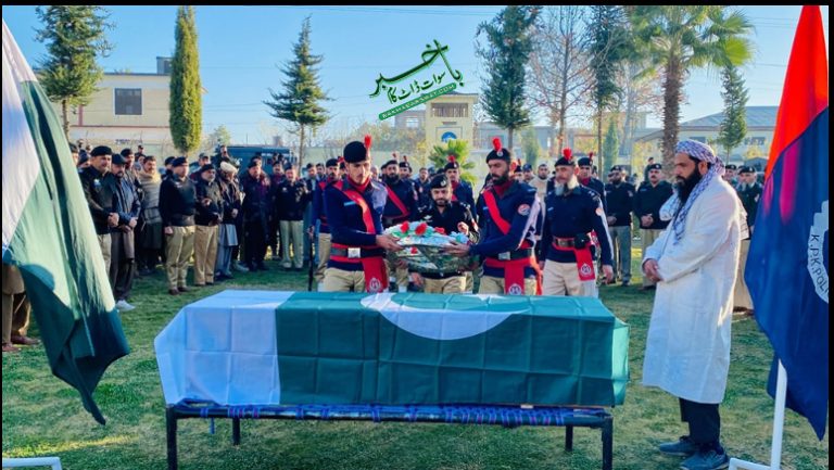 پیپلز چوک، سمگلروں کی فائرنگ، ایس ایچ او منگلور شہید، ایک اہلکار زخمی