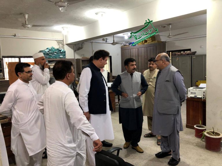 سیکرٹری ایلیمنٹری ایجوکیشن کا ودودیہ سکول کا دورہ