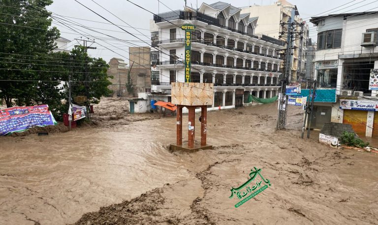 مینگورہ، بارش کے بعد پانی پھر چینی بازار میں داخل