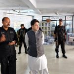 ڈی سی سوات کا سیدو گروپ آف ٹیچنگ ہاسپٹل کا اچانک دورہ